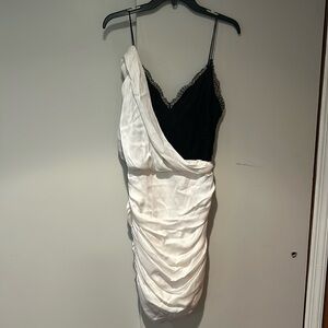 Dressy , spaghetti straps, laced cocktail dress., zips from side.